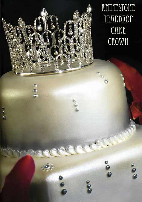 You can have the Crown as the theme of your Wedding Reception